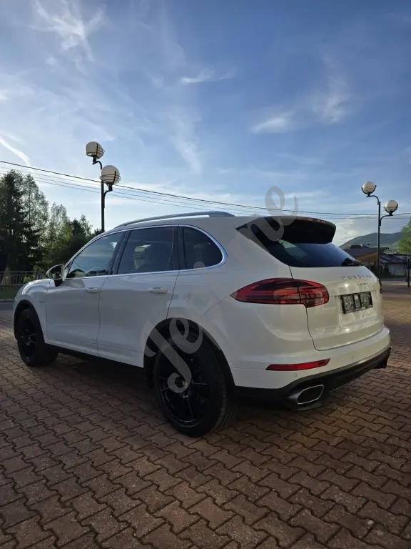 Porsche Cayenne 3.0 TDI 4x4 | 2015 – Perfektno Stanje