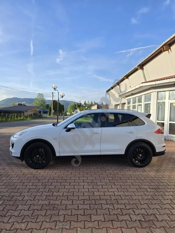 Porsche Cayenne 3.0 TDI 4x4 | 2015 – Perfektno Stanje