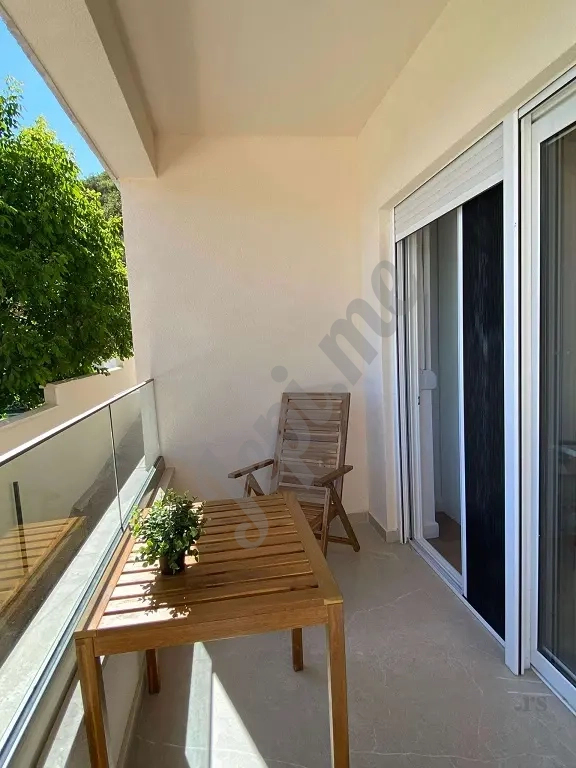 Nov apartman sa pogledom na more 41m2-Buljarica