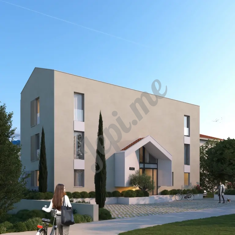 Prodaje se jednosoban stan u Tivtu